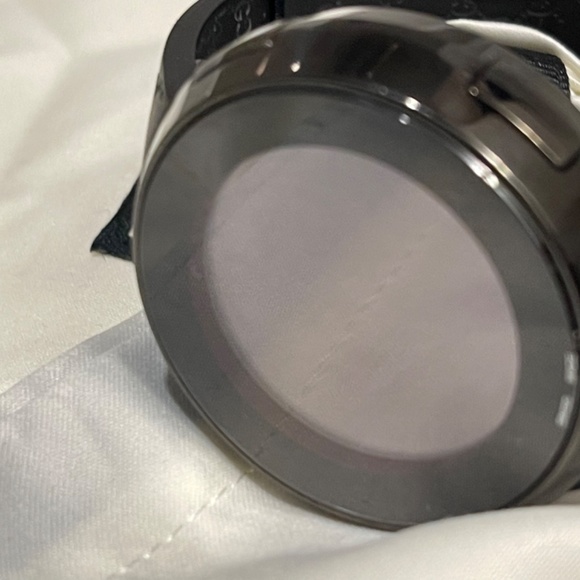 SOLD. Authentic I-GUCCI DIGITAL WATCH - Picture 13 of 15